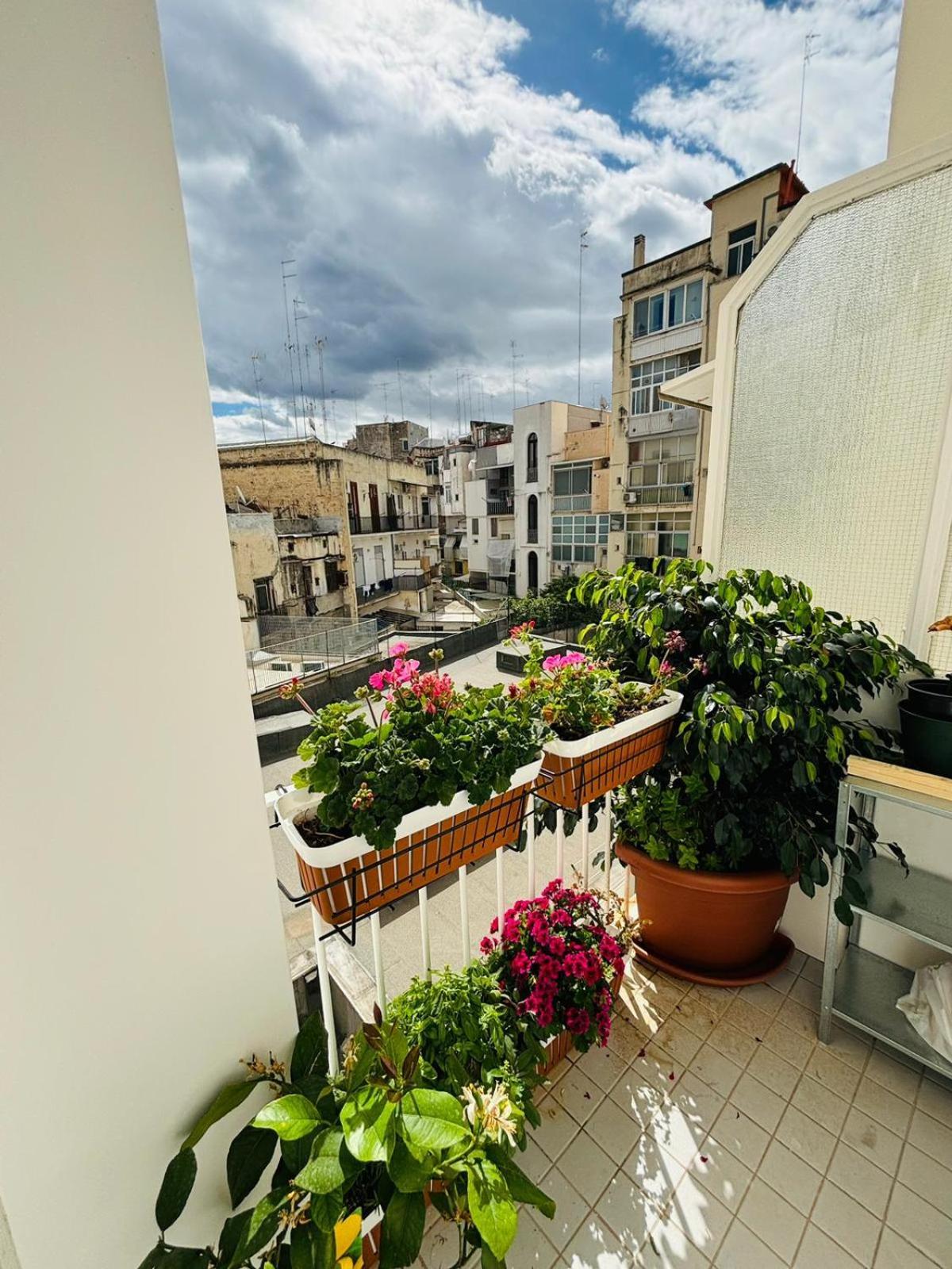 4 Seasons Signorile Apartment Bari Exterior photo